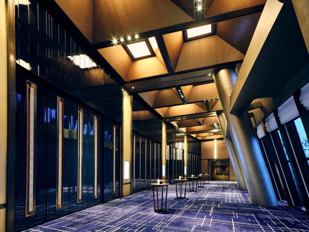Shangri-La Shanghai Tower gallery image