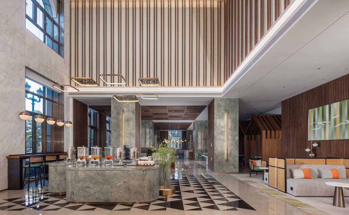 Shanghai East Railway Station Hilton Garden Inn gallery image