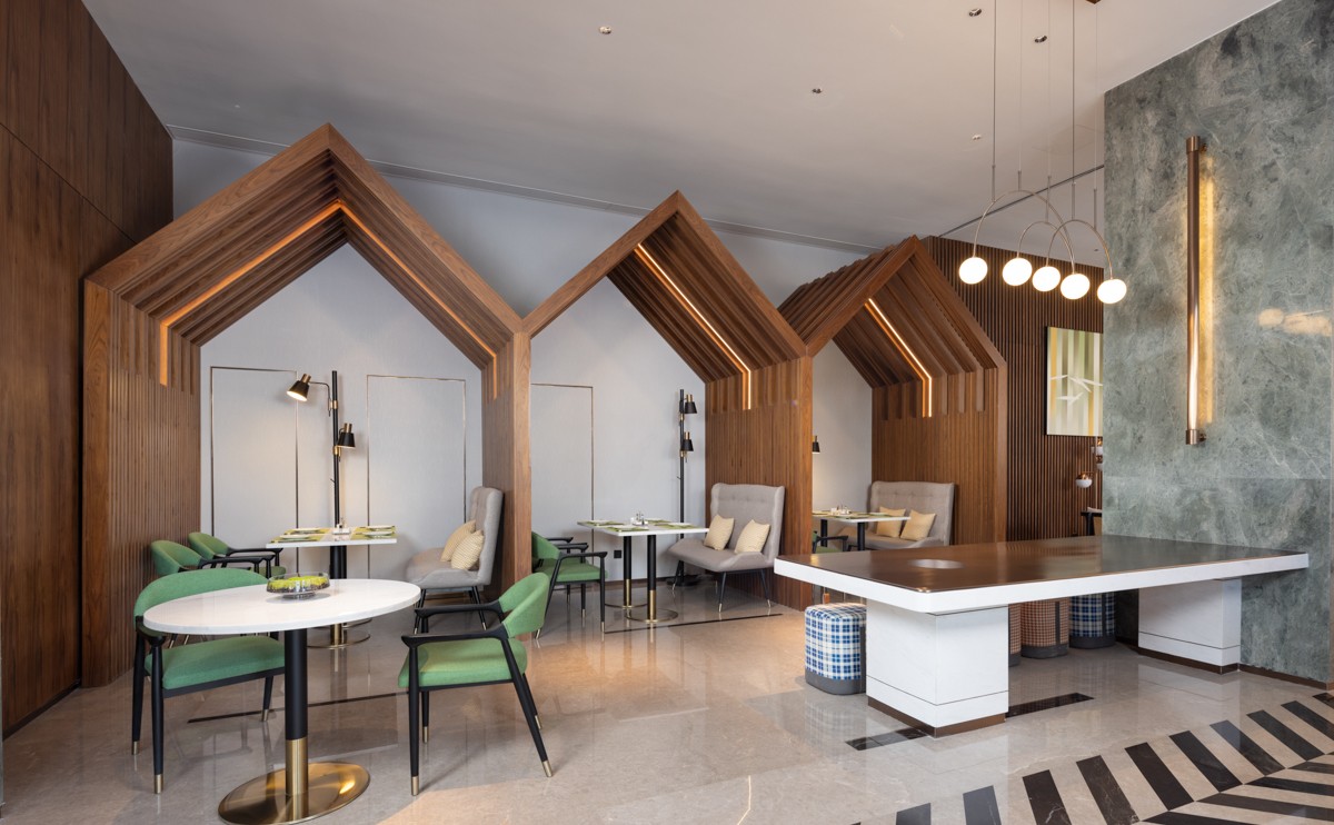 Shanghai East Railway Station Hilton Garden Inn gallery image