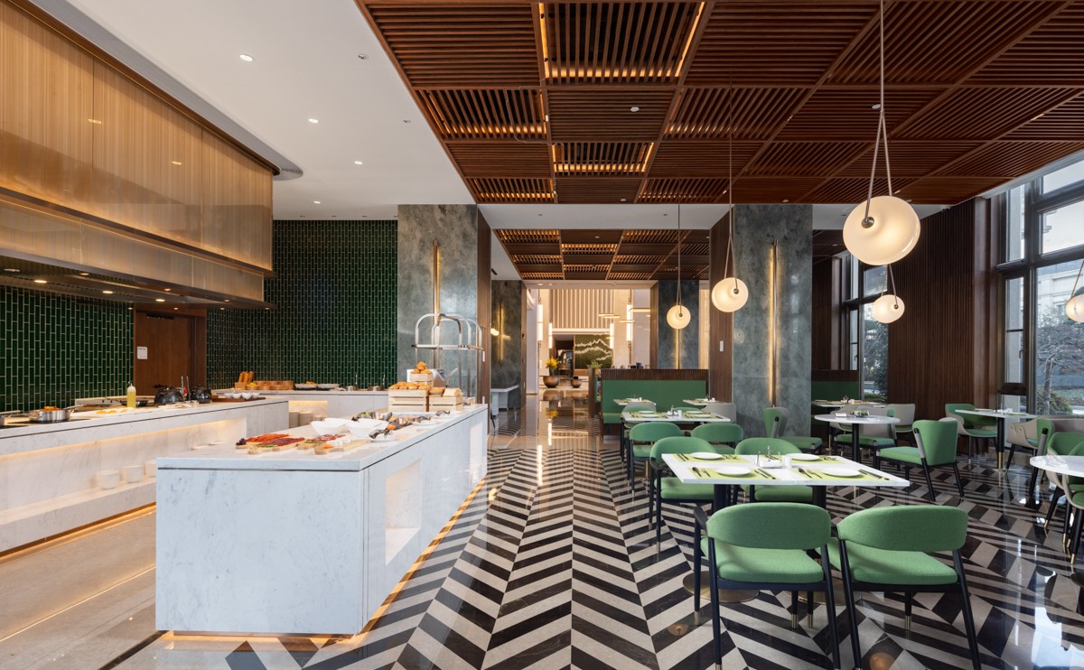 Shanghai East Railway Station Hilton Garden Inn gallery image